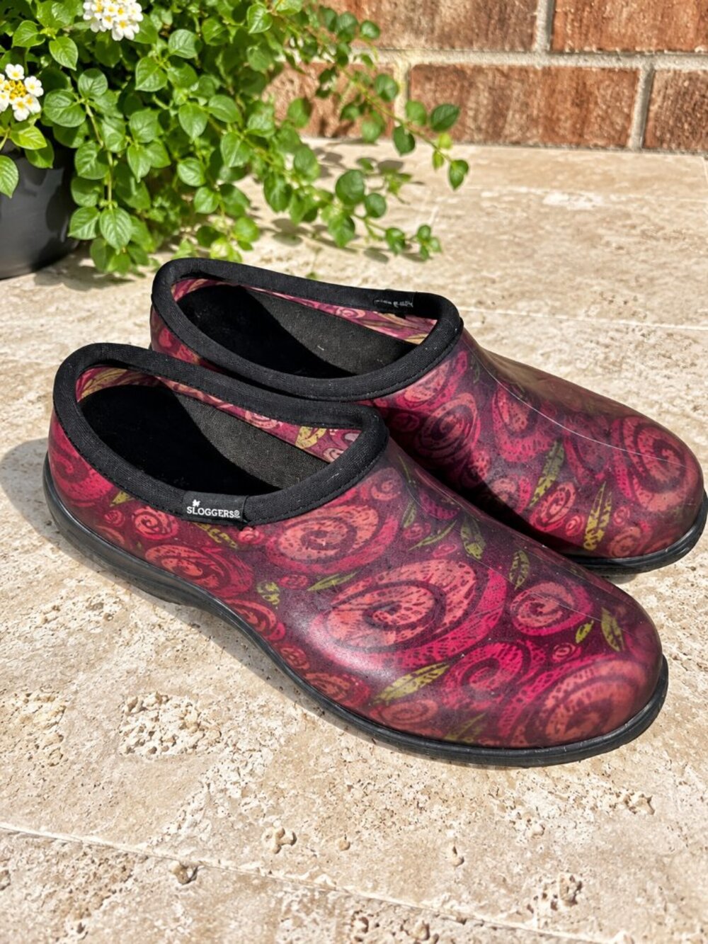 Sloggers Women’s Garden Shoes Size 9 Floral Paisley Slip-On Waterproof Clogs